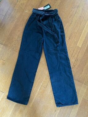 PrettyLittleThing Black High-Waist Envelope Paperbag Baggy Jeans